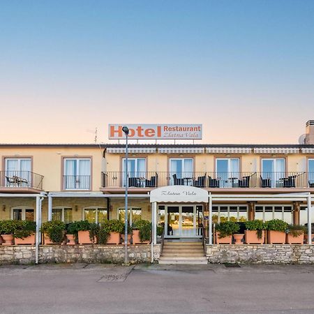 Hotel Zlatna Vala Umag Zewnętrze zdjęcie