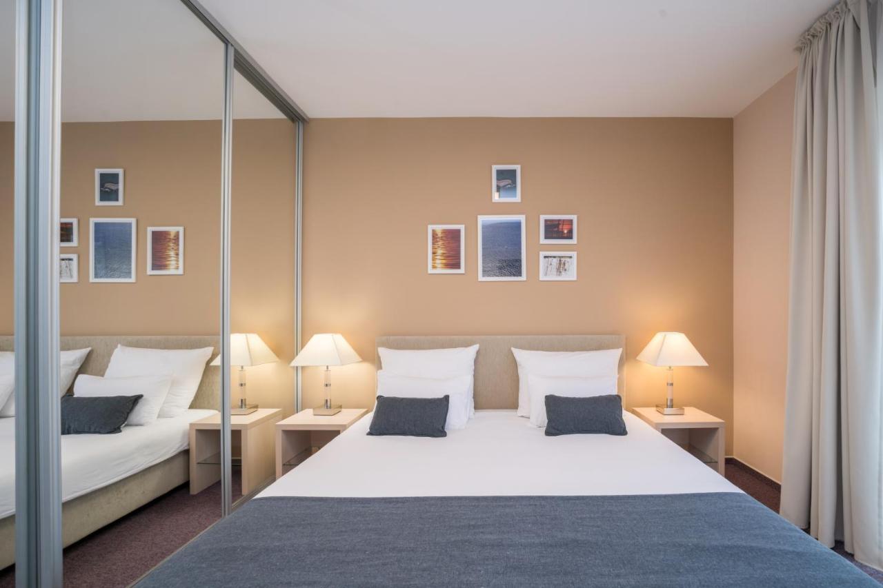 Hotel Zlatna Vala Umag Zewnętrze zdjęcie