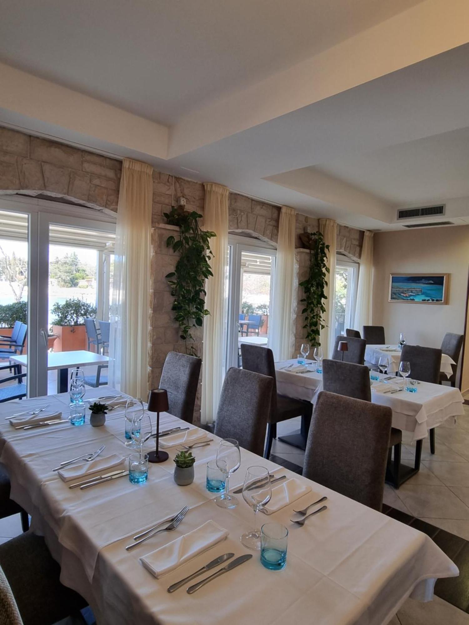 Hotel Zlatna Vala Umag Zewnętrze zdjęcie