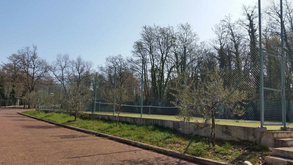 Hotel Zlatna Vala Umag Zewnętrze zdjęcie